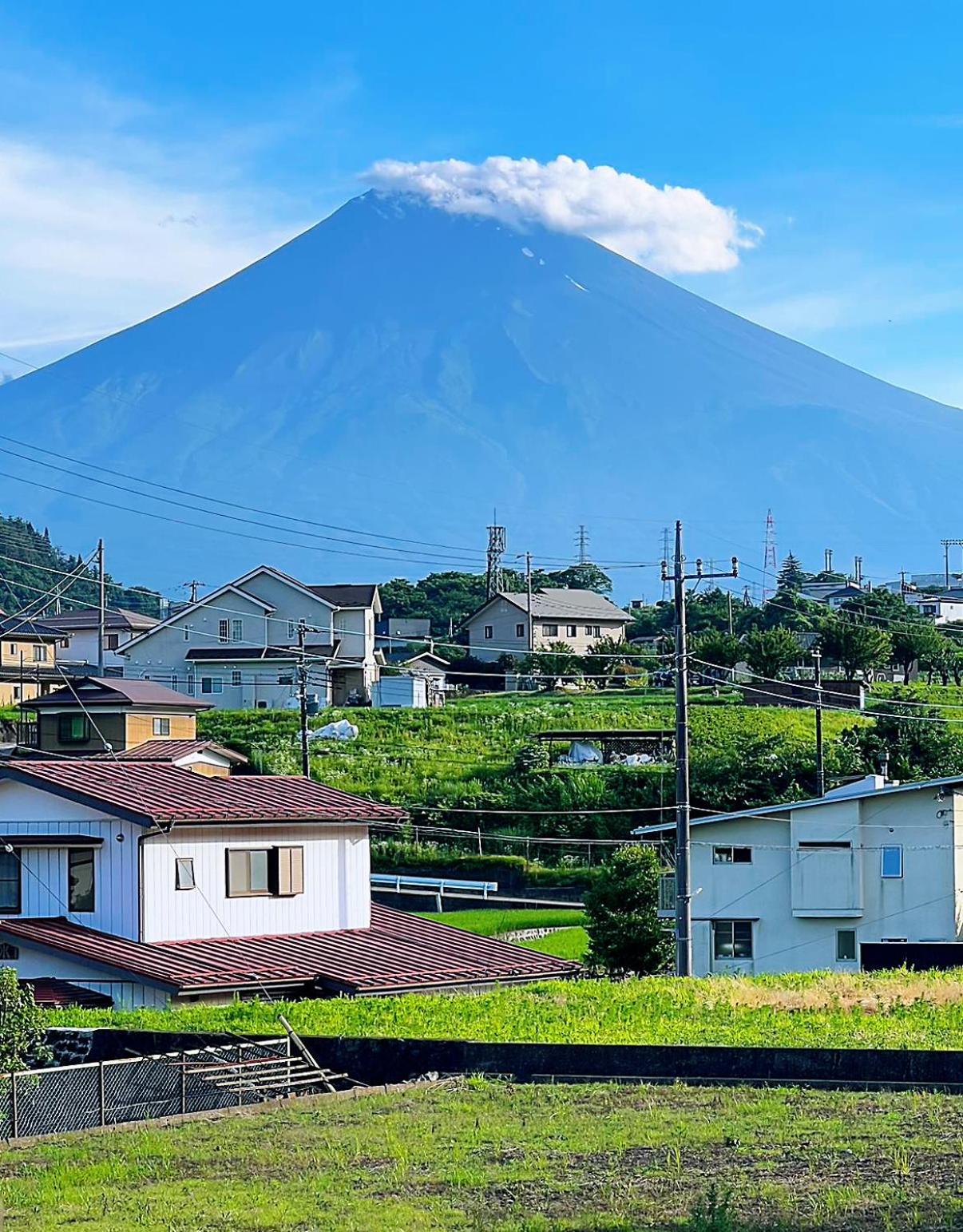 富士山を眺められる宿 ゲストハウス花水木 Nishikatsura Екстер'єр фото